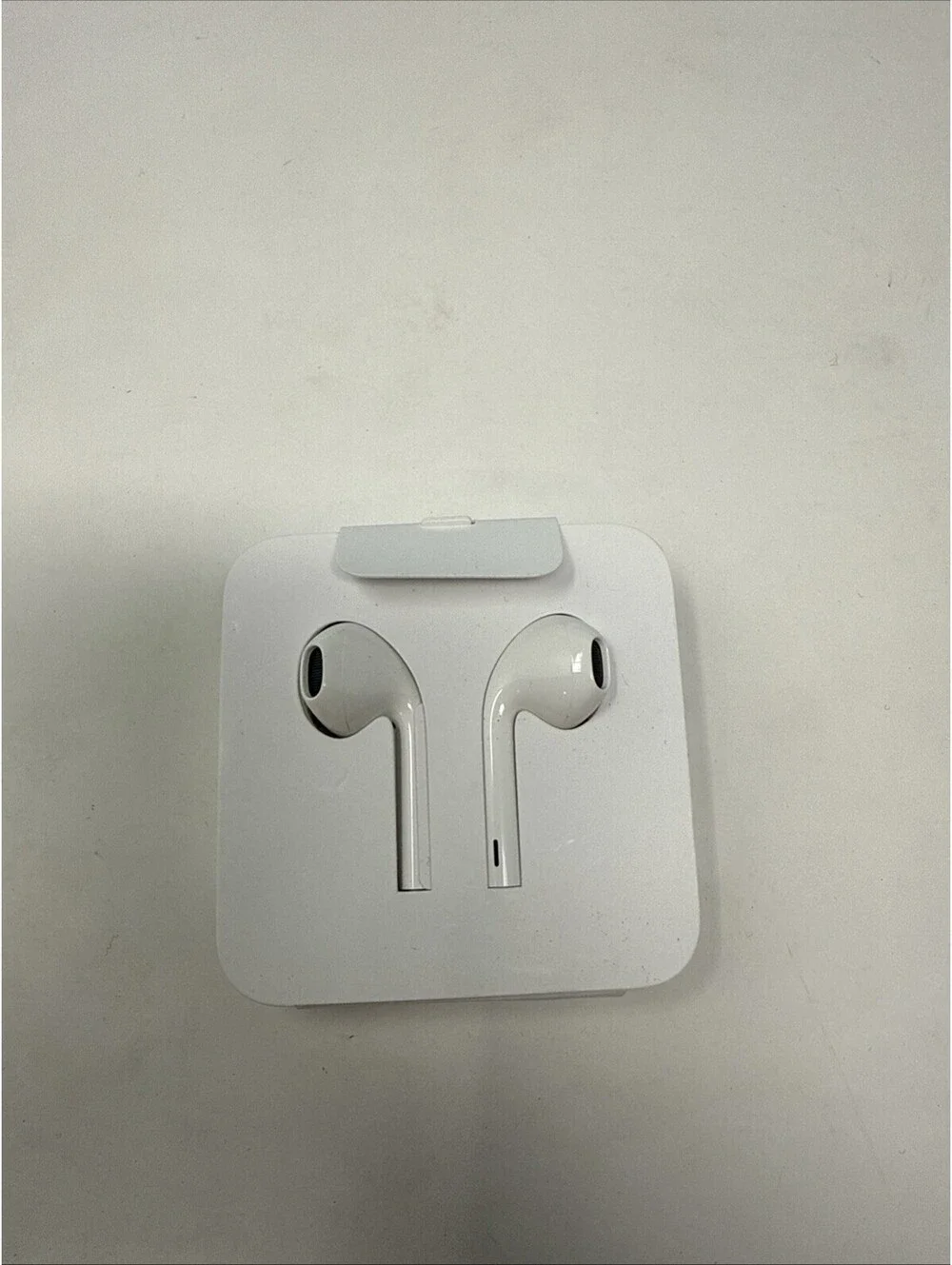 Apple Ear Buds Lightning Connector OEM Wired Ear Buds - NEW -No Box